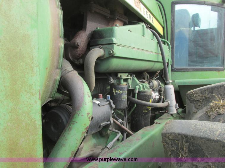 image for item A8663 1982 John Deere 8630 4WD tractor