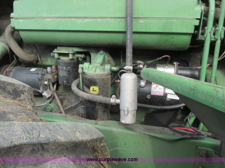 image for item A8663 1982 John Deere 8630 4WD tractor