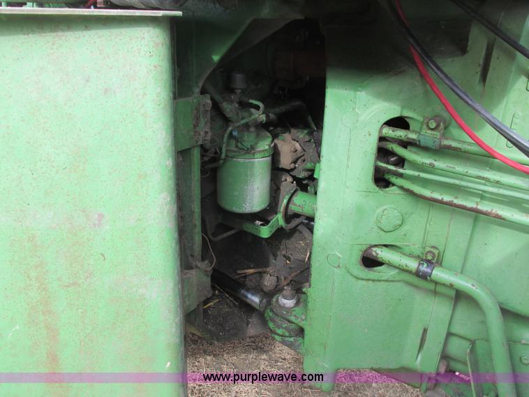 image for item A8663 1982 John Deere 8630 4WD tractor