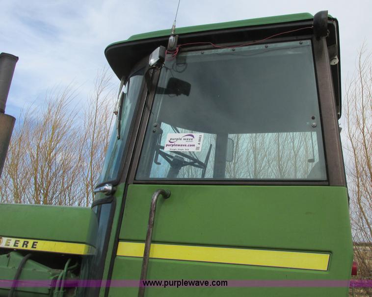 image for item A8663 1982 John Deere 8630 4WD tractor