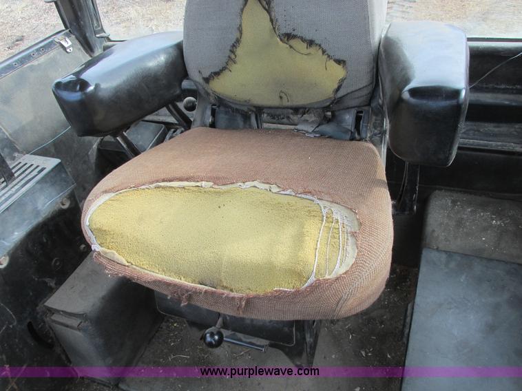 image for item A8663 1982 John Deere 8630 4WD tractor