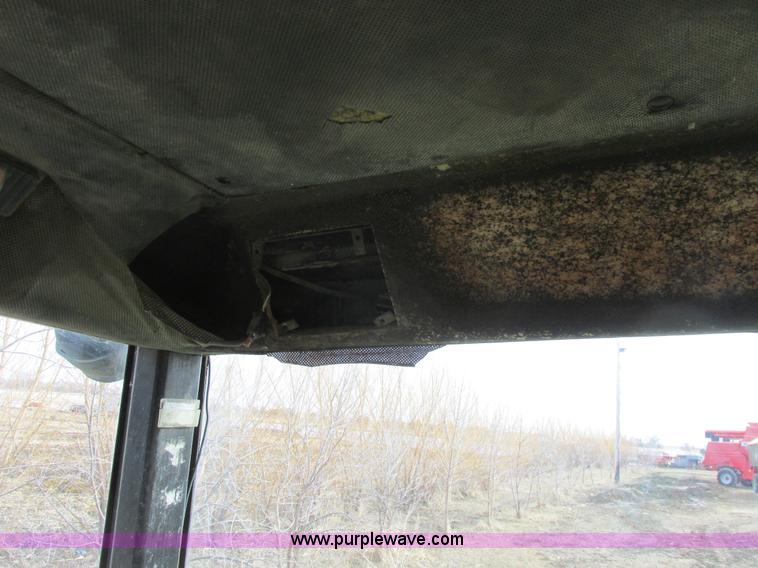 image for item A8663 1982 John Deere 8630 4WD tractor