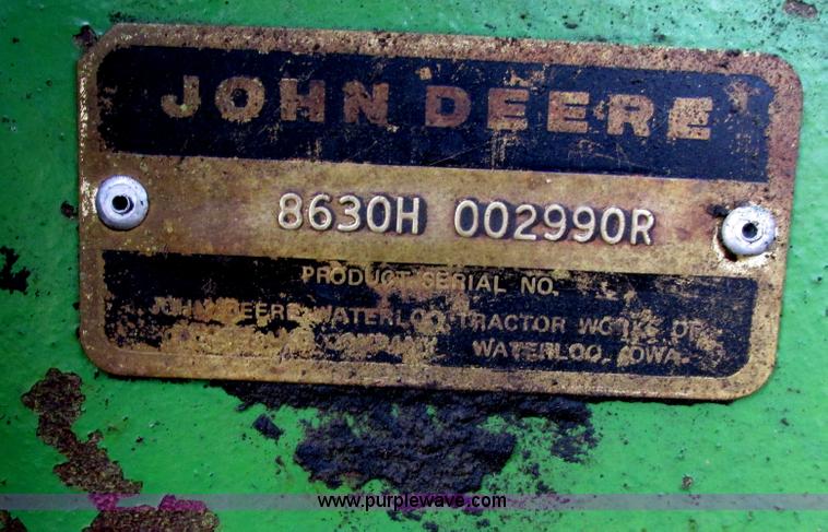 image for item A8663 1982 John Deere 8630 4WD tractor