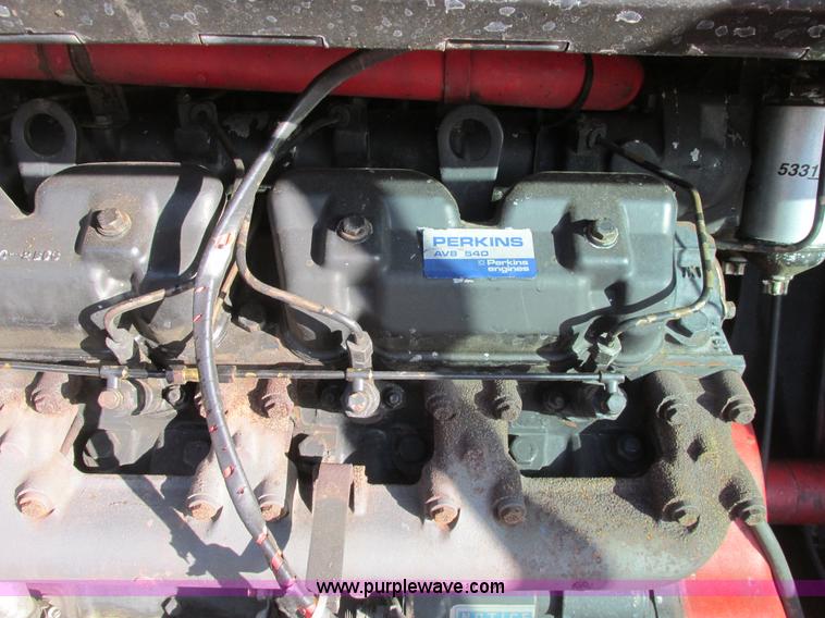 image for item A8664 1983 Massey-Ferguson 860 combine