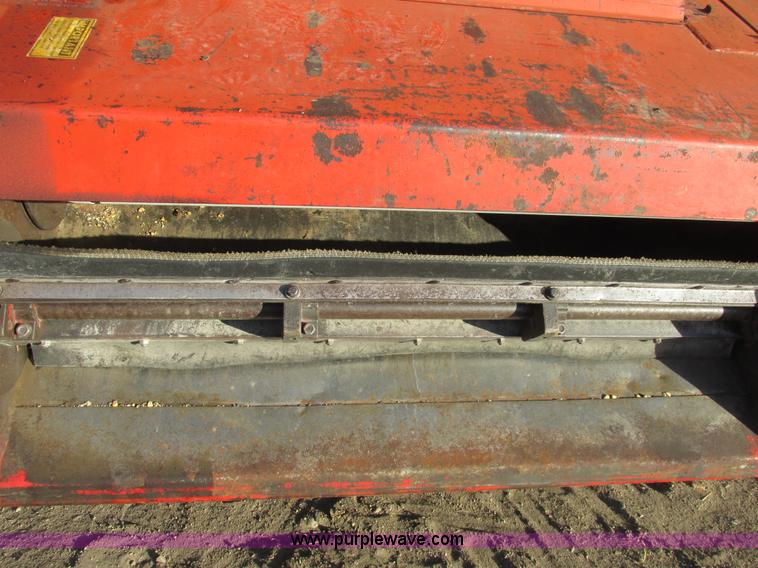 image for item A8664 1983 Massey-Ferguson 860 combine