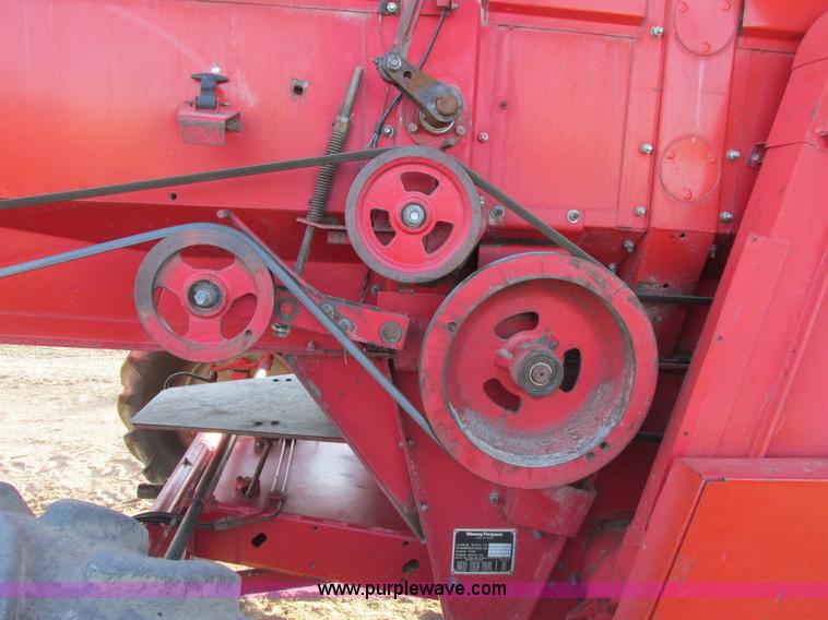 image for item A8664 1983 Massey-Ferguson 860 combine