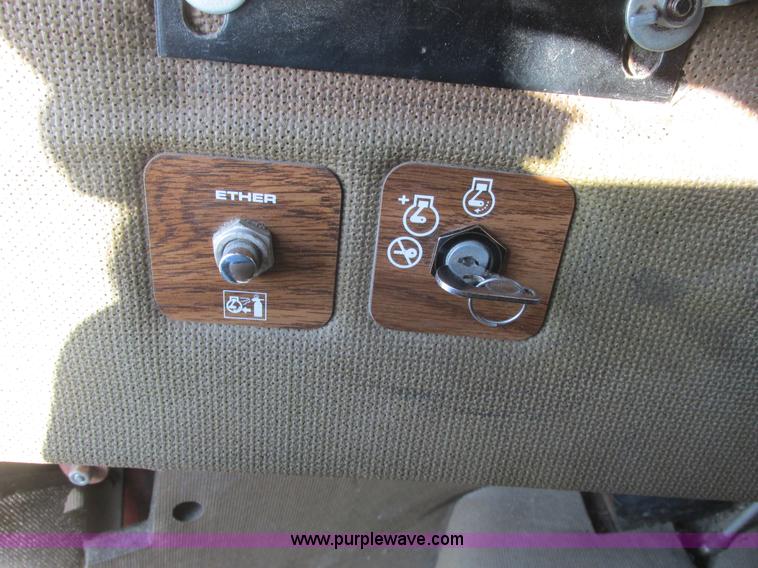 image for item A8664 1983 Massey-Ferguson 860 combine