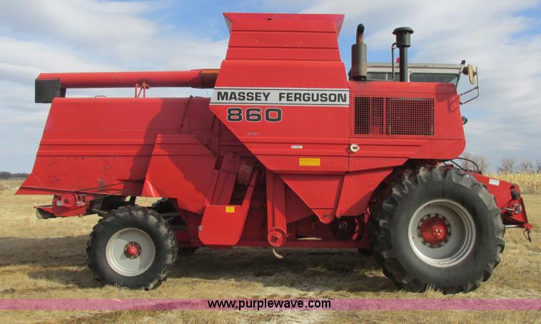 image for item A8666 1985 Massey-Ferguson 860 combine