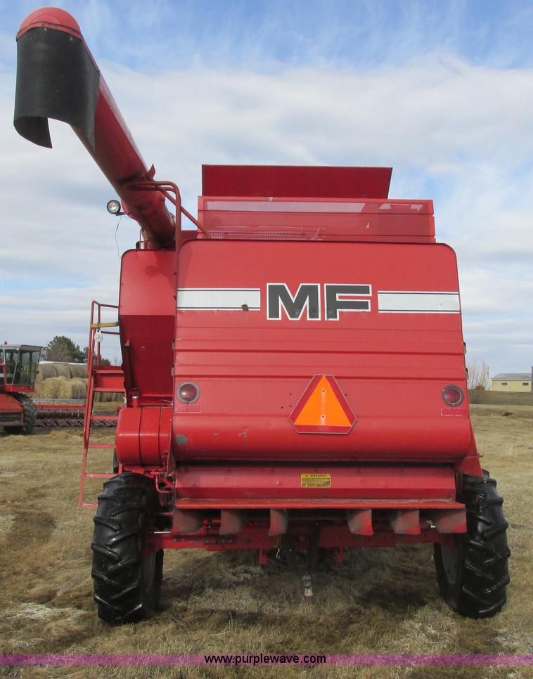 image for item A8666 1985 Massey-Ferguson 860 combine