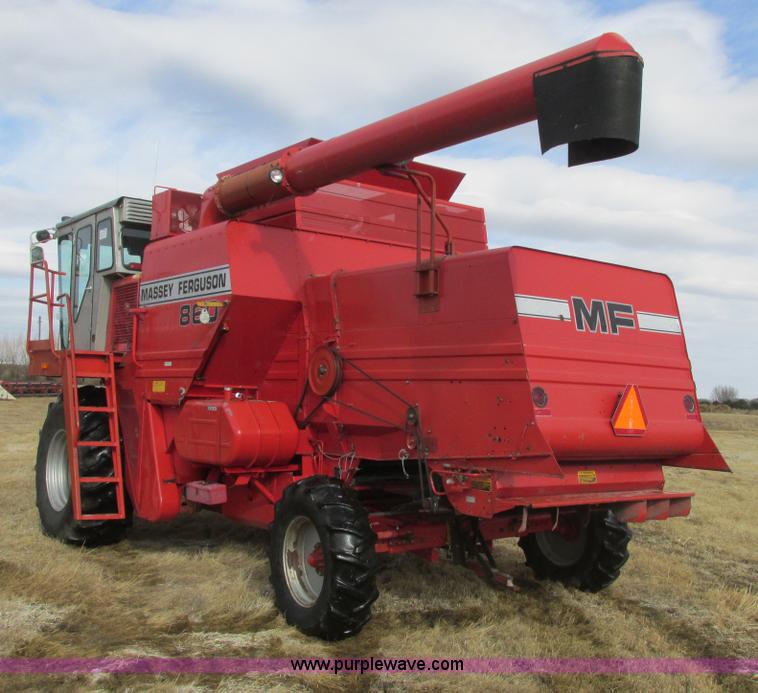 image for item A8666 1985 Massey-Ferguson 860 combine