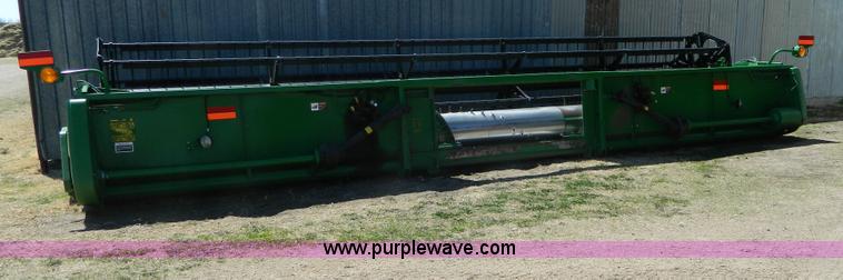 image for item AQ9483 2002 John Deere 925F flex platform head