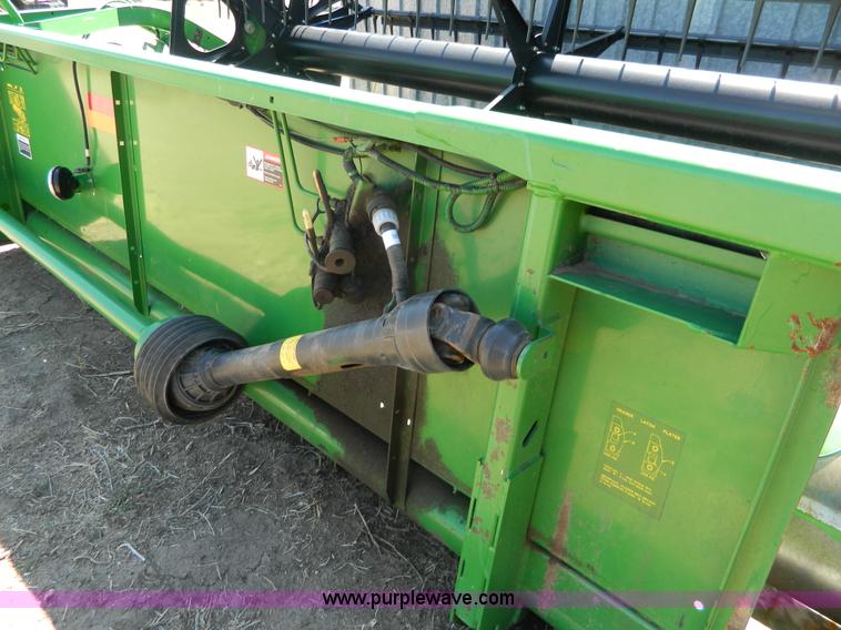 image for item AQ9483 2002 John Deere 925F flex platform head