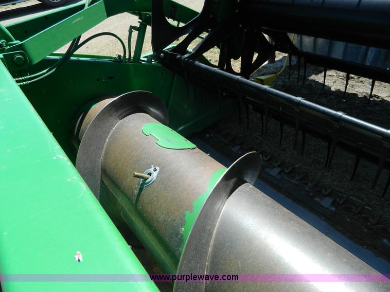 image for item AQ9483 2002 John Deere 925F flex platform head