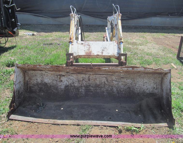 image for item AQ9838 Great Bend 800 Work-Master loader