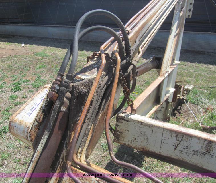 image for item AQ9839 Great Bend 800 Hi-Master loader