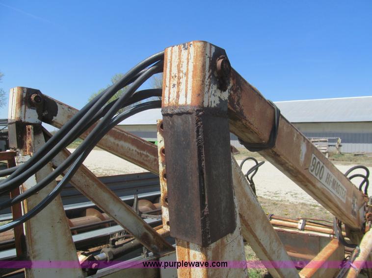 image for item AQ9839 Great Bend 800 Hi-Master loader