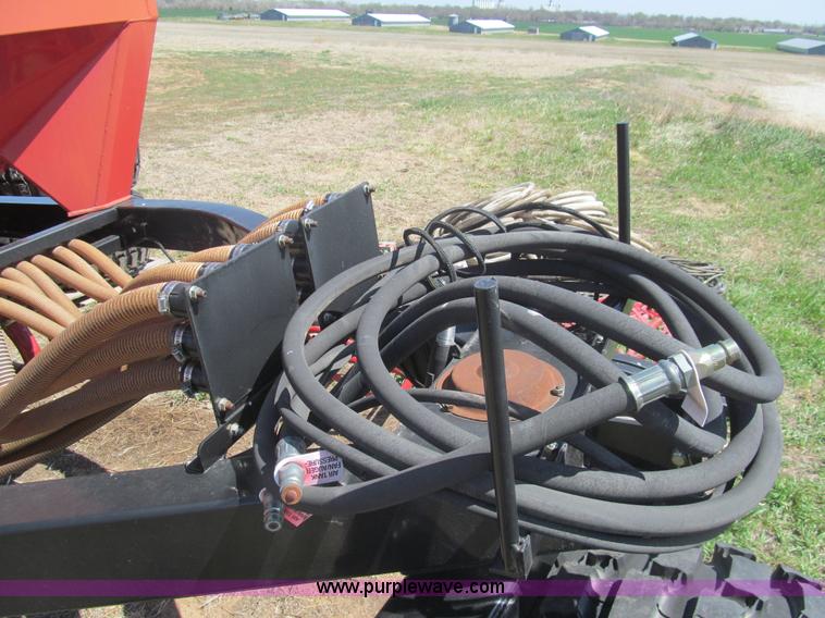 image for item AQ9844 AGCO White SC144 seed cart