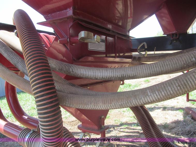 image for item AQ9844 AGCO White SC144 seed cart