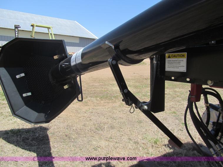 image for item AQ9844 AGCO White SC144 seed cart