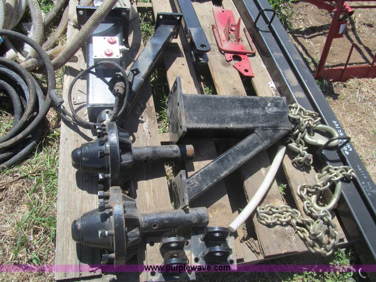 image for item AQ9844 AGCO White SC144 seed cart