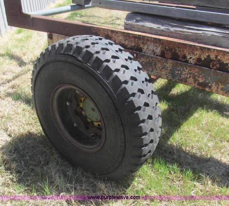 image for item AQ9849 Terra-Knife 19' header trailer