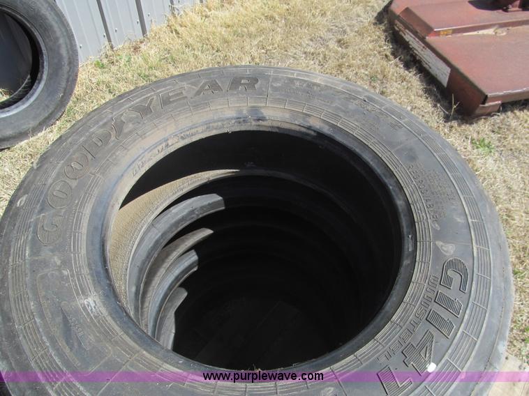 image for item AQ9851 (8) trailer tires