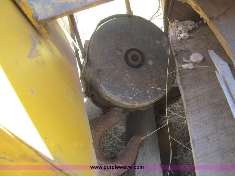 image for item AQ9860 Louden five ton hoist