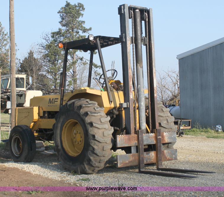 image for item B8409 Massey-Ferguson H50 rough terrain forklift