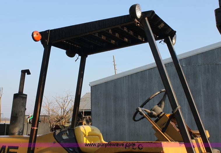 image for item B8409 Massey-Ferguson H50 rough terrain forklift