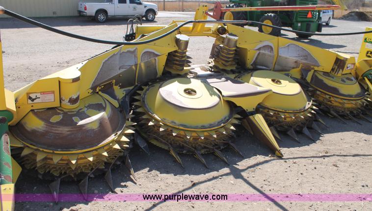image for item C3814 2007 John Deere 678 rotary forage head