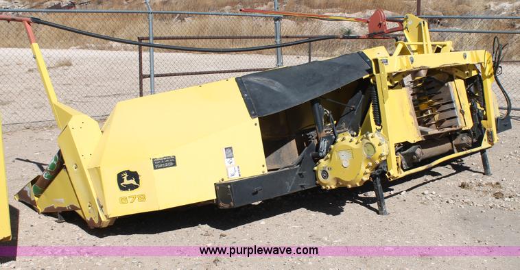 image for item C3814 2007 John Deere 678 rotary forage head
