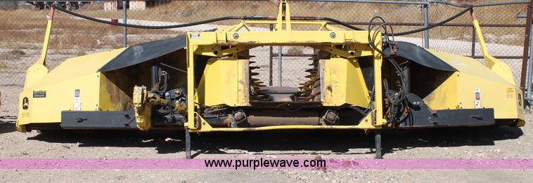image for item C3814 2007 John Deere 678 rotary forage head