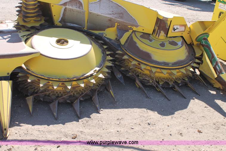 image for item C3814 2007 John Deere 678 rotary forage head
