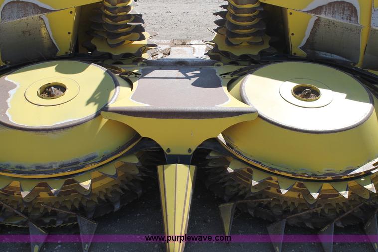 image for item C3814 2007 John Deere 678 rotary forage head