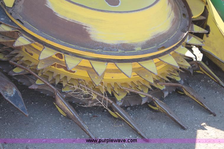 image for item C3814 2007 John Deere 678 rotary forage head