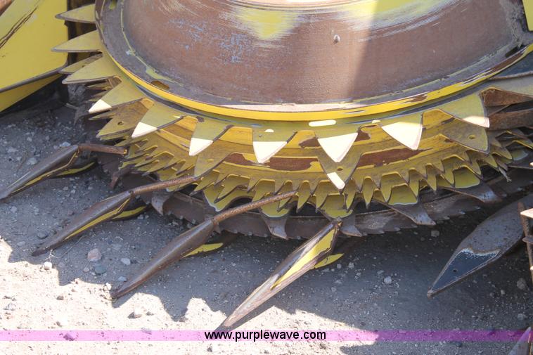 image for item C3814 2007 John Deere 678 rotary forage head