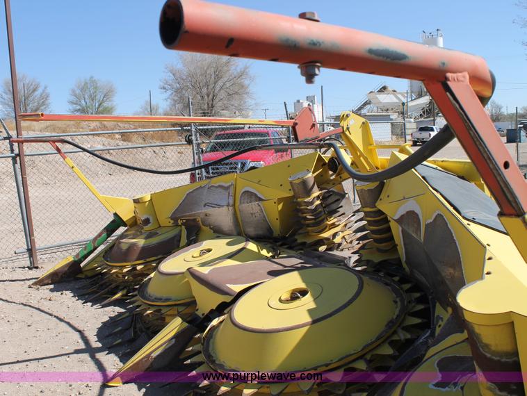 image for item C3814 2007 John Deere 678 rotary forage head