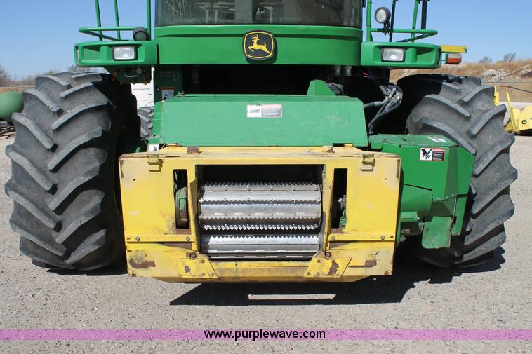 image for item C3816 2007 John Deere 7800 forage harvester