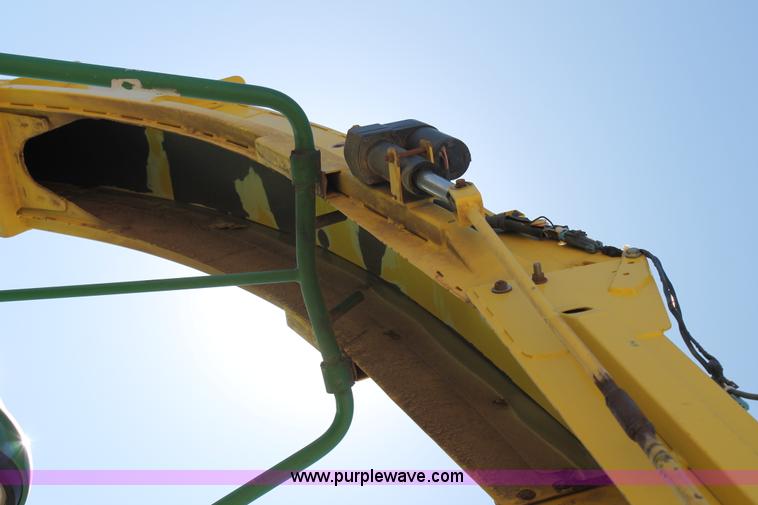 image for item C3816 2007 John Deere 7800 forage harvester