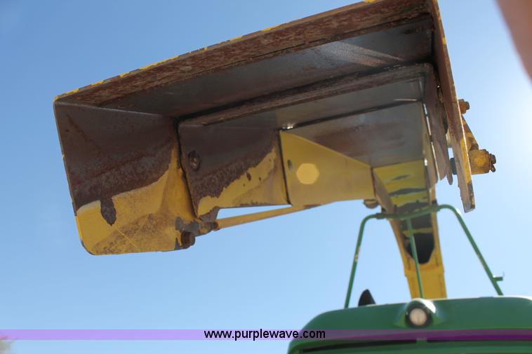 image for item C3816 2007 John Deere 7800 forage harvester