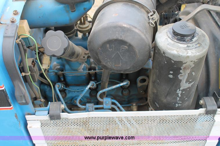 image for item C3827 1994 Ford 1620HST tractor