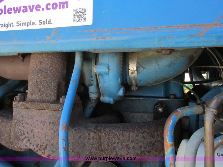 image for item D3957 1982 Ford 7710 tractor