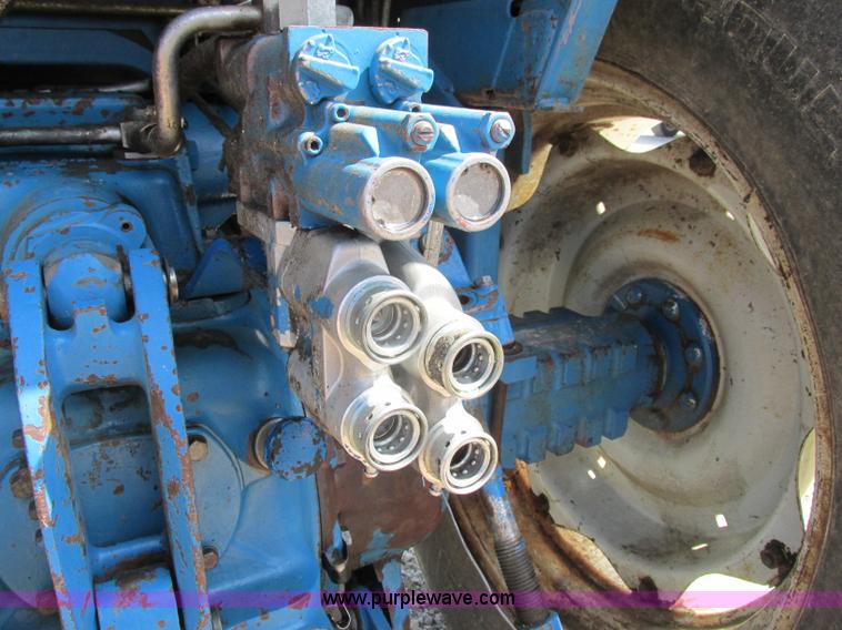 image for item D3957 1982 Ford 7710 tractor