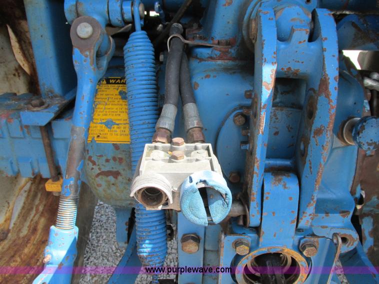 image for item D3957 1982 Ford 7710 tractor