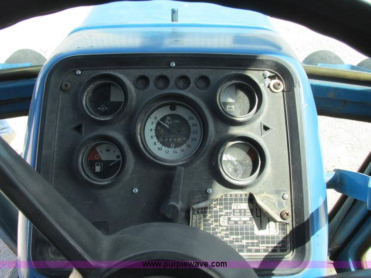 image for item D3957 1982 Ford 7710 tractor