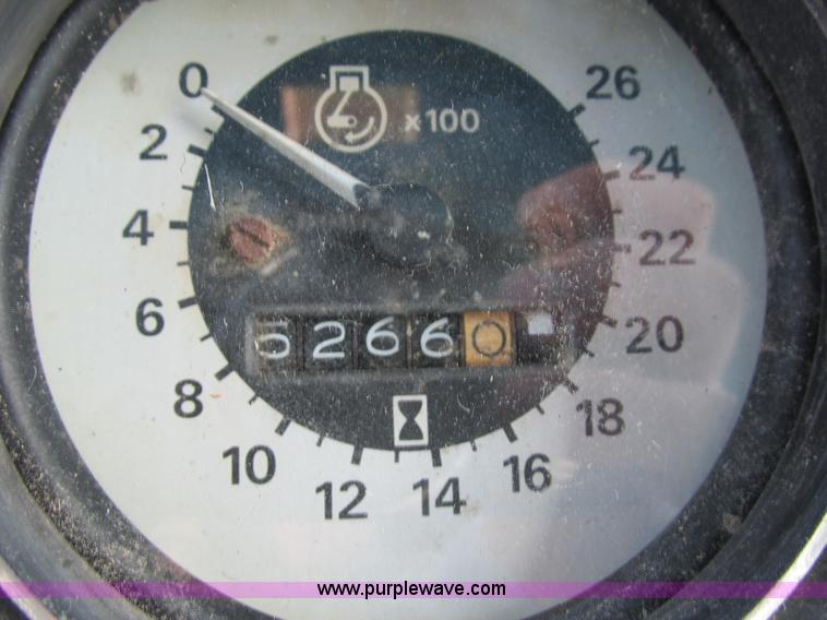 image for item D3957 1982 Ford 7710 tractor