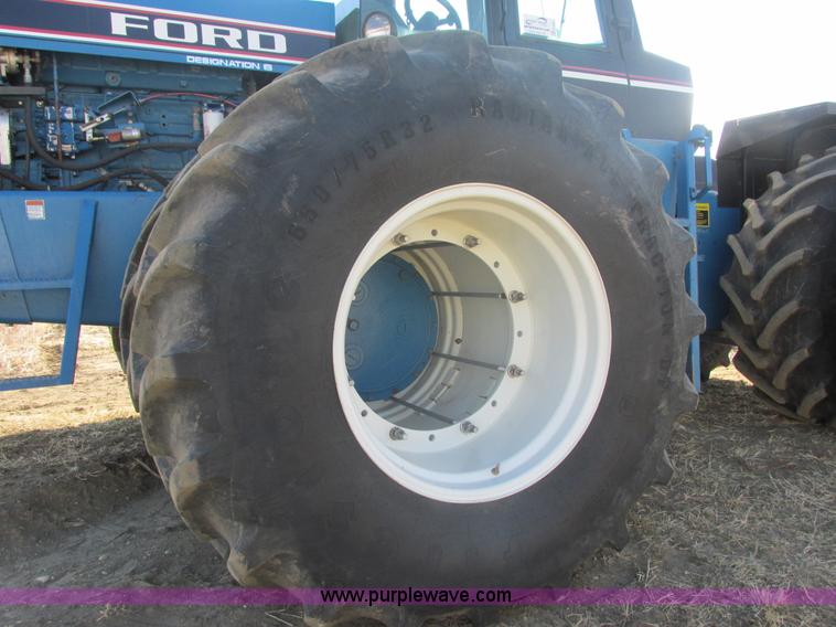 image for item E5441 1993 Ford 946 Versatile 4WD tractor