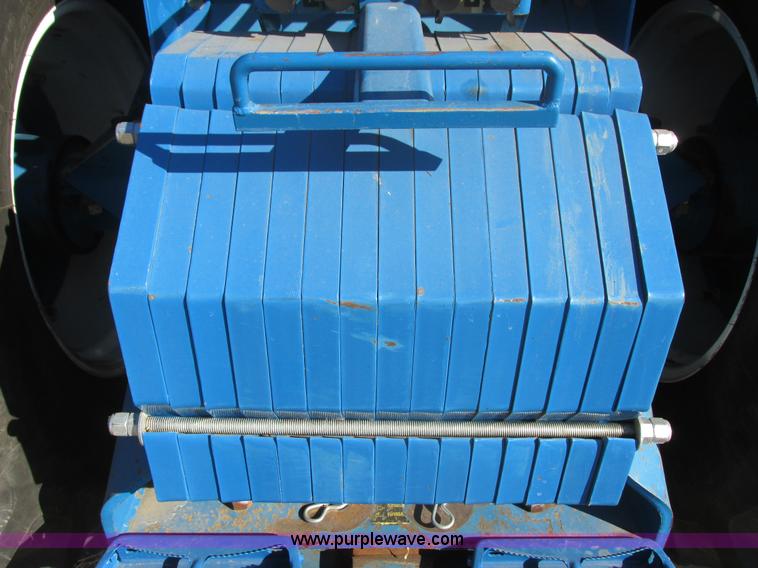 image for item E5441 1993 Ford 946 Versatile 4WD tractor