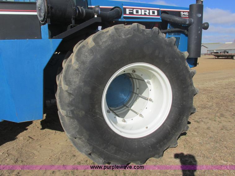 image for item E5441 1993 Ford 946 Versatile 4WD tractor