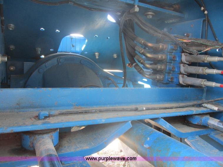 image for item E5441 1993 Ford 946 Versatile 4WD tractor